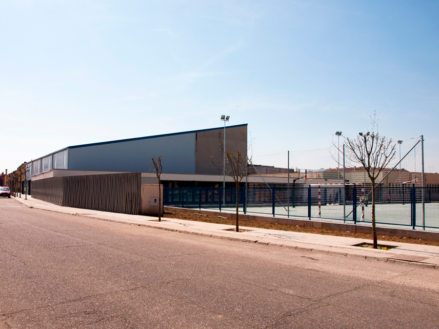 AMPLIACIÓN DE C.P. Y PABELLÓN MUNICIPAL DE DEPORTES